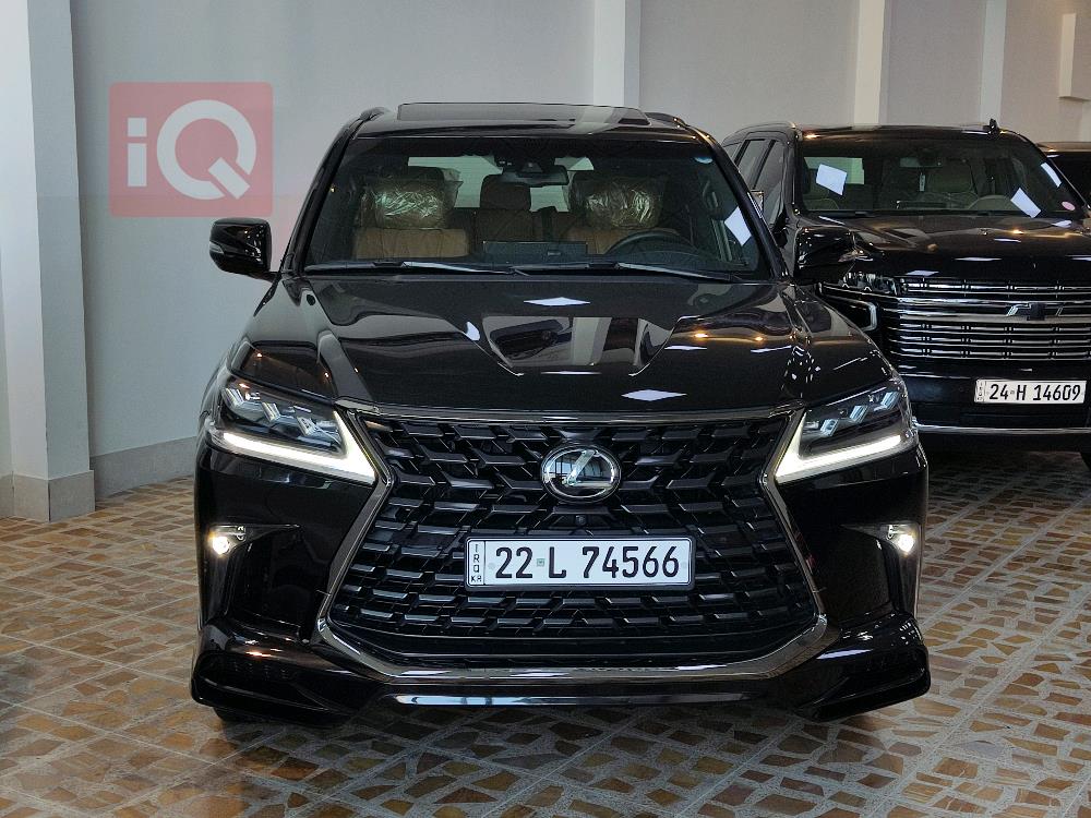 Lexus LX